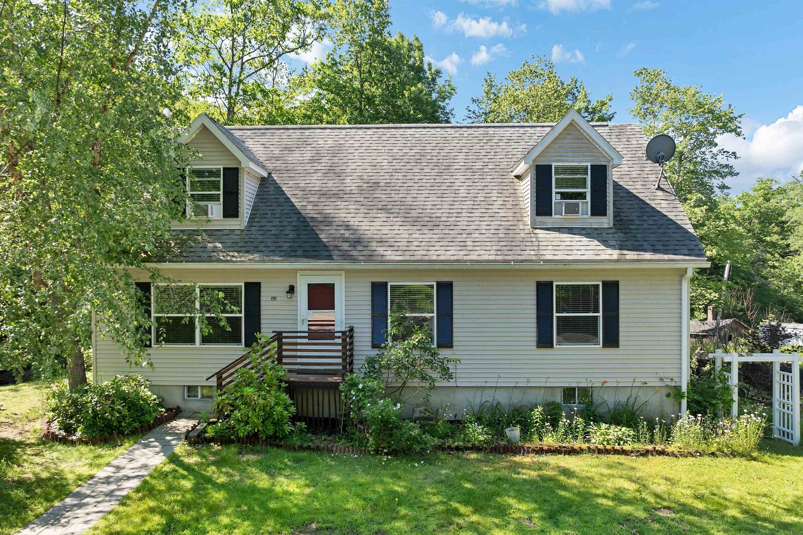 Property Photo: 368 Chesham Road NH 03450