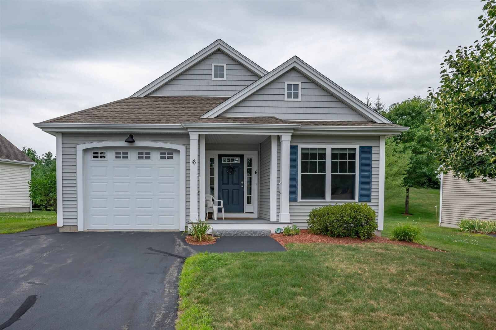 Property Photo:  6 Elystan Circle  NH 03064 