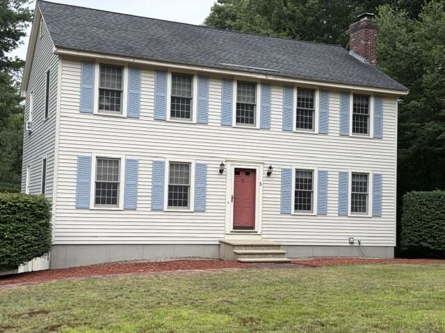 Property Photo:  5 McEnroe Drive  NH 03053 