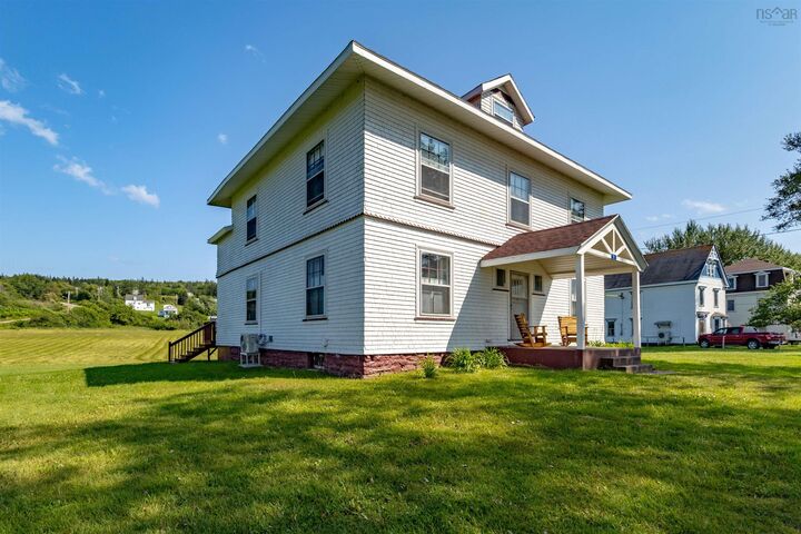 Property Photo: 1 Derby Point Road NS B1T 1E1