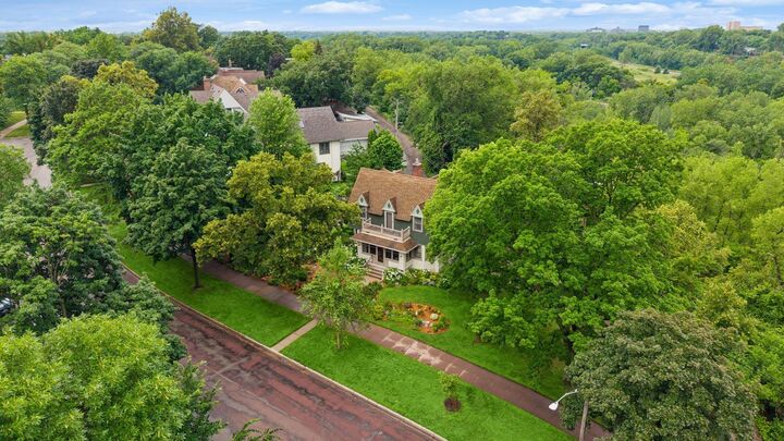 Property Photo: 1818 Kenwood Parkway MN 55405