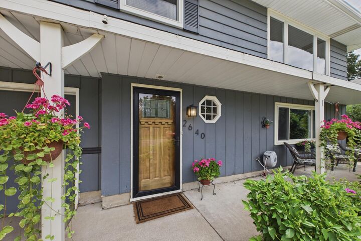 Property Photo:  2640 Noble Avenue N  MN 55422 