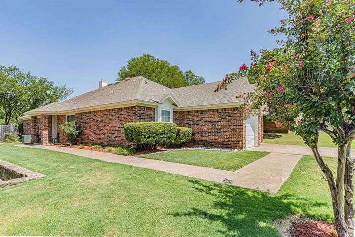Property Photo: 9269 Meandering Drive TX 76182