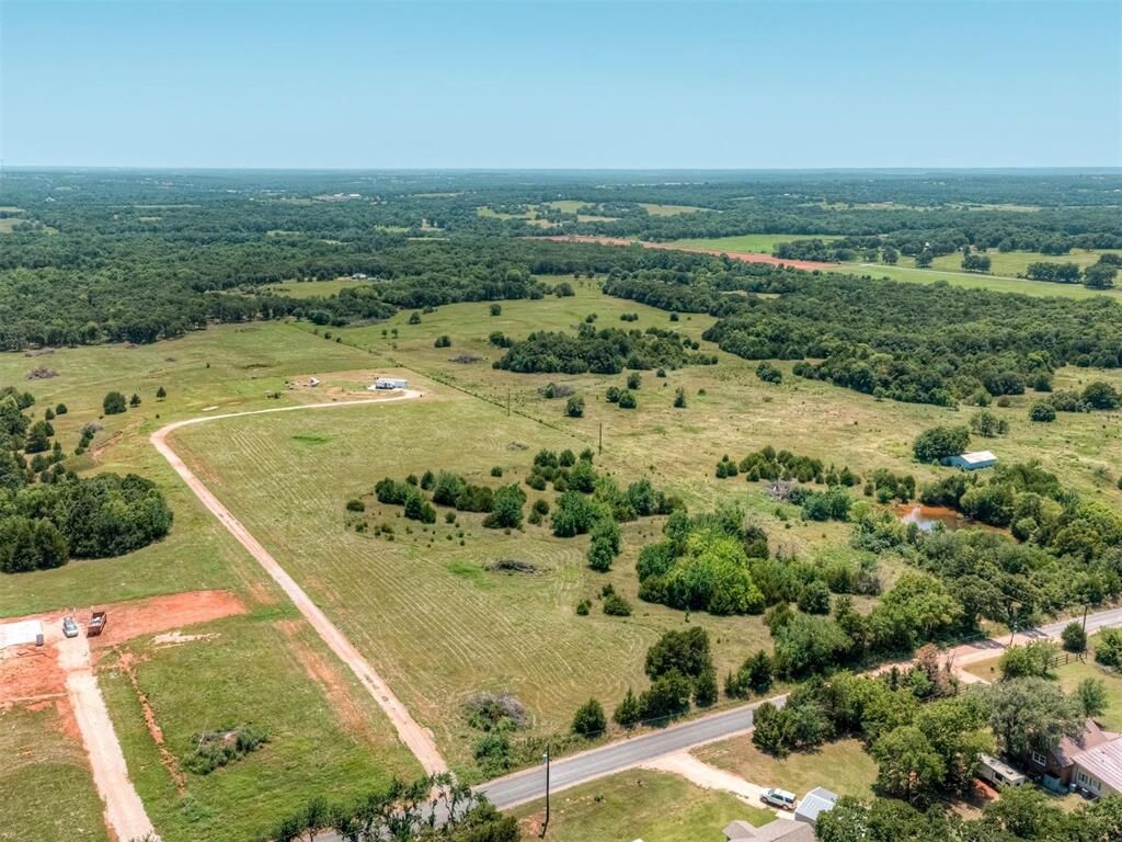 Property Photo:  102199 S Highway 18  OK 74855 