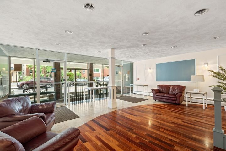 Property Photo:  50 Green Street 401  MA 02446 