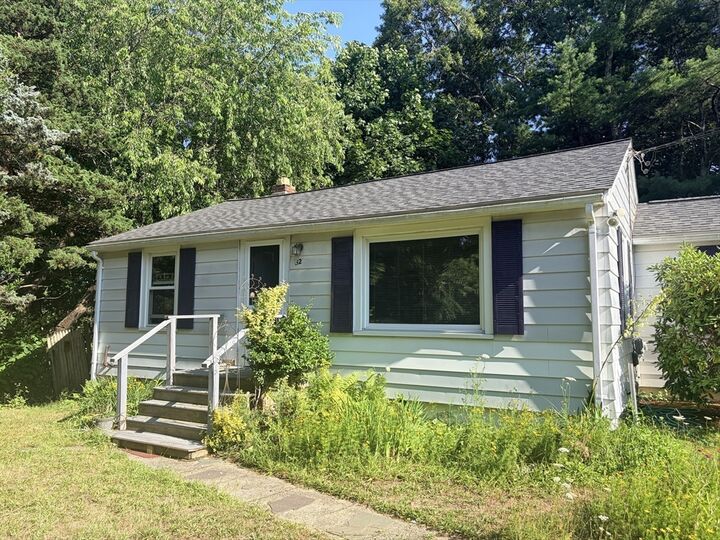 Property Photo:  32 Paine Avenue  MA 02601 