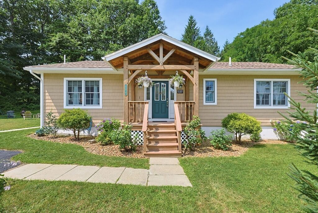 Property Photo:  154 Boyd Street  MA 01611 