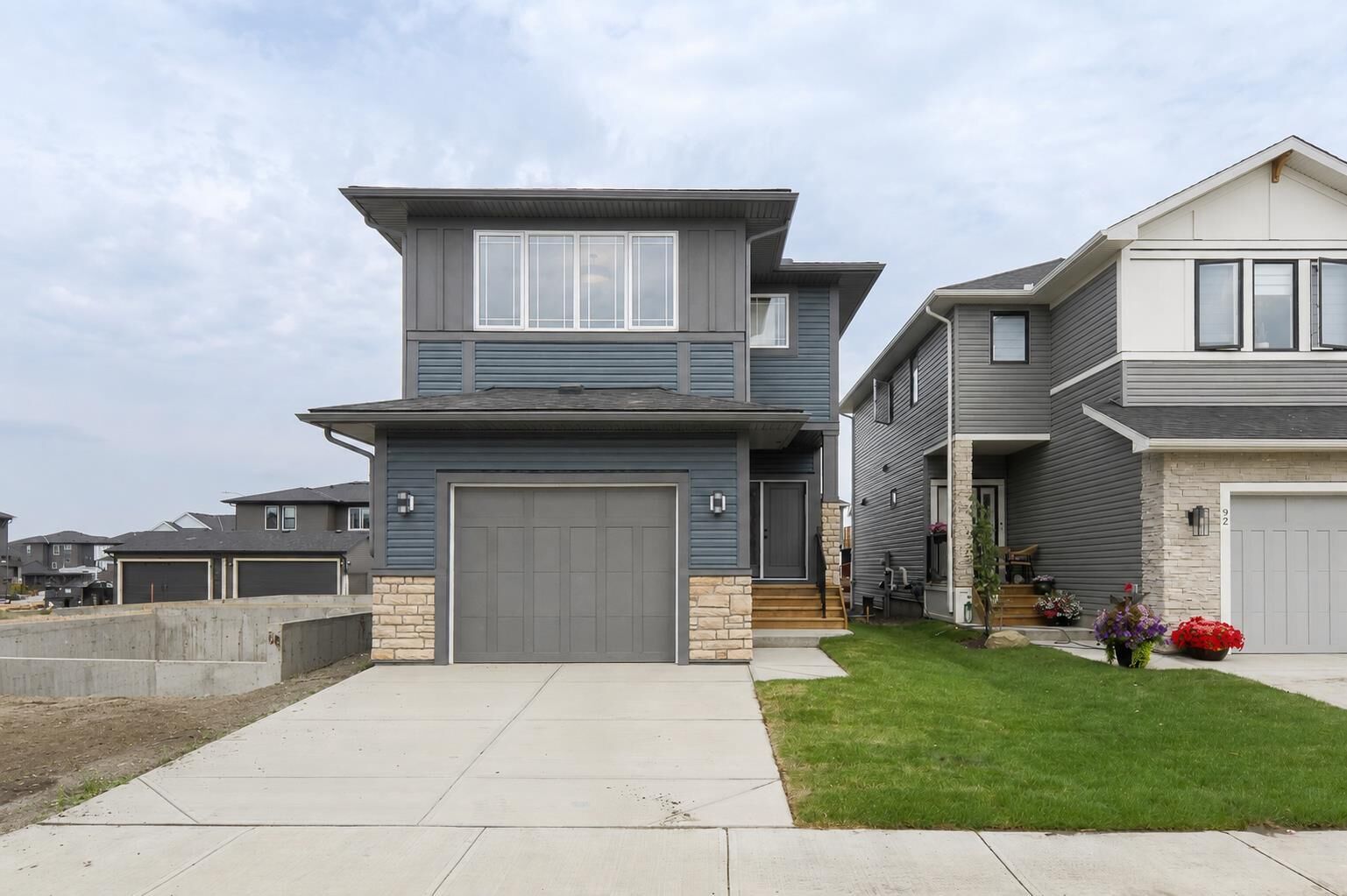 Property Photo: 96 Fireside Common AB T4C 3J1