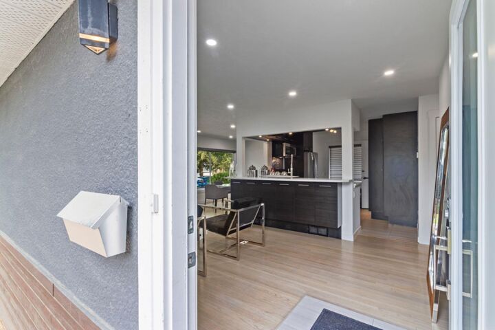 Property Photo:  38 Westwood Drive SW  AB T3C 2V7 