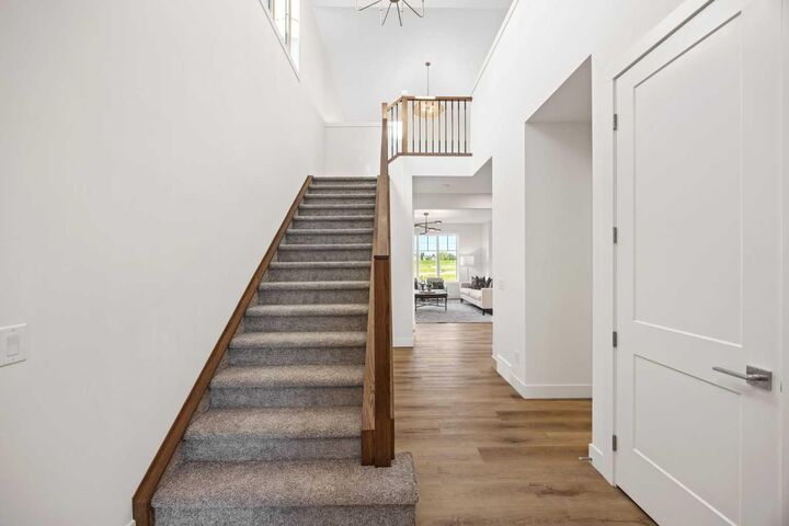 Property Photo: 460 Discovery Place SW AB T3H 6A2