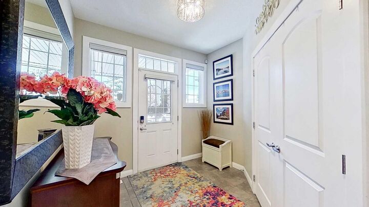 Property Photo: 31 Ravenslea Crescent SE AB T4A 0H3