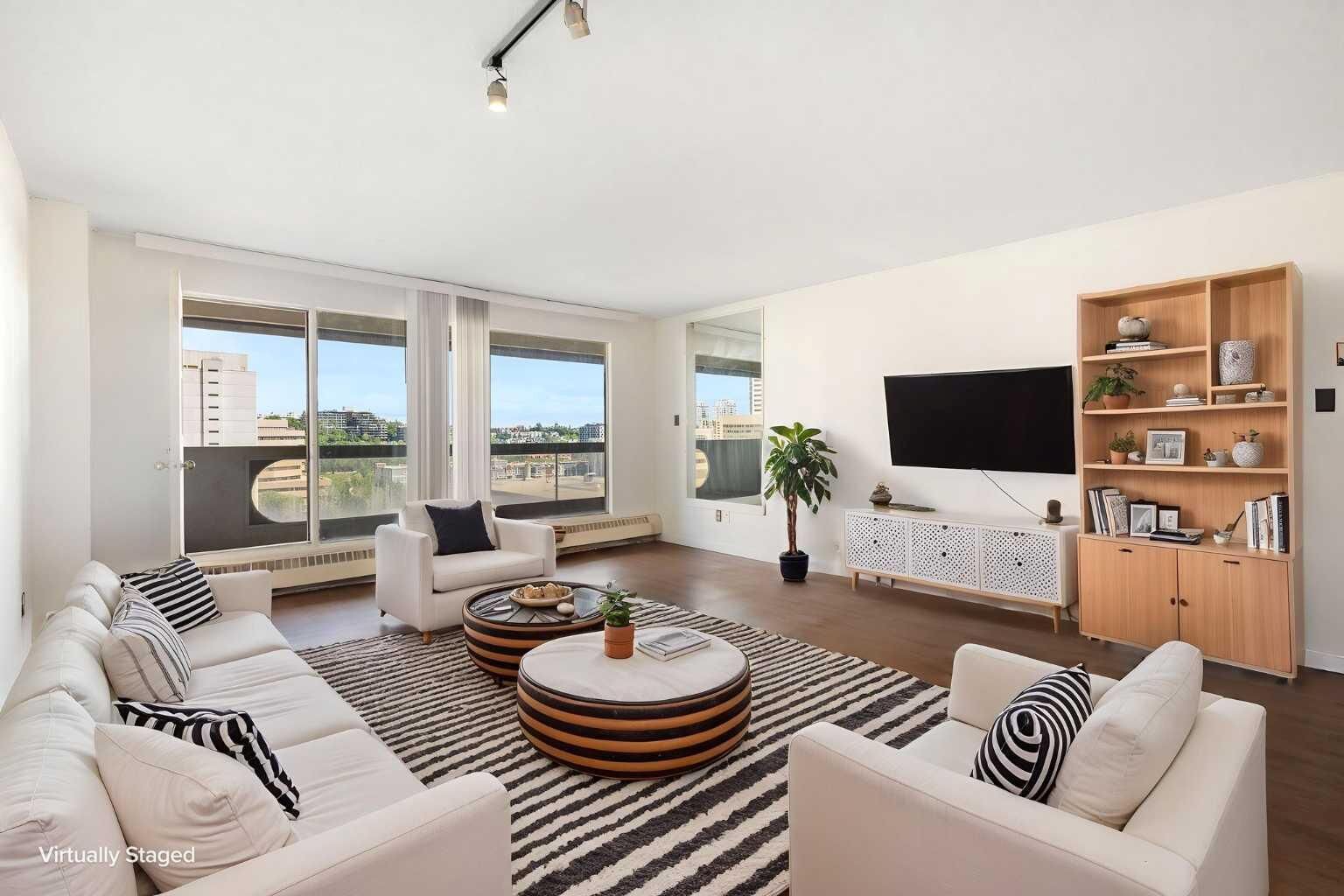 Property Photo:  221 6 Avenue SE 1210  AB T2G 4Z9 