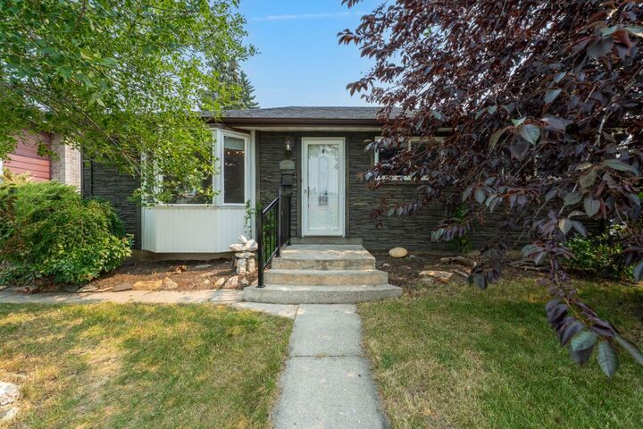 Property Photo: 9408 5 Street SE AB T2J 1K5