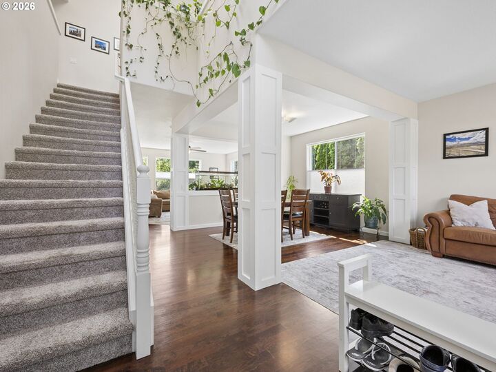 Property Photo: 15022 Journey Dr OR 97045