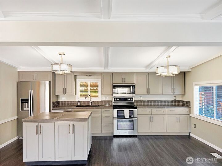Property Photo: 2500 S 370th Street 12 WA 98003