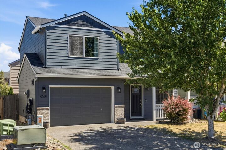 Property Photo:  16501 NE 12th Court  WA 98642 