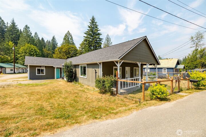 Property Photo: 26706 469th Avenue NE WA 98241