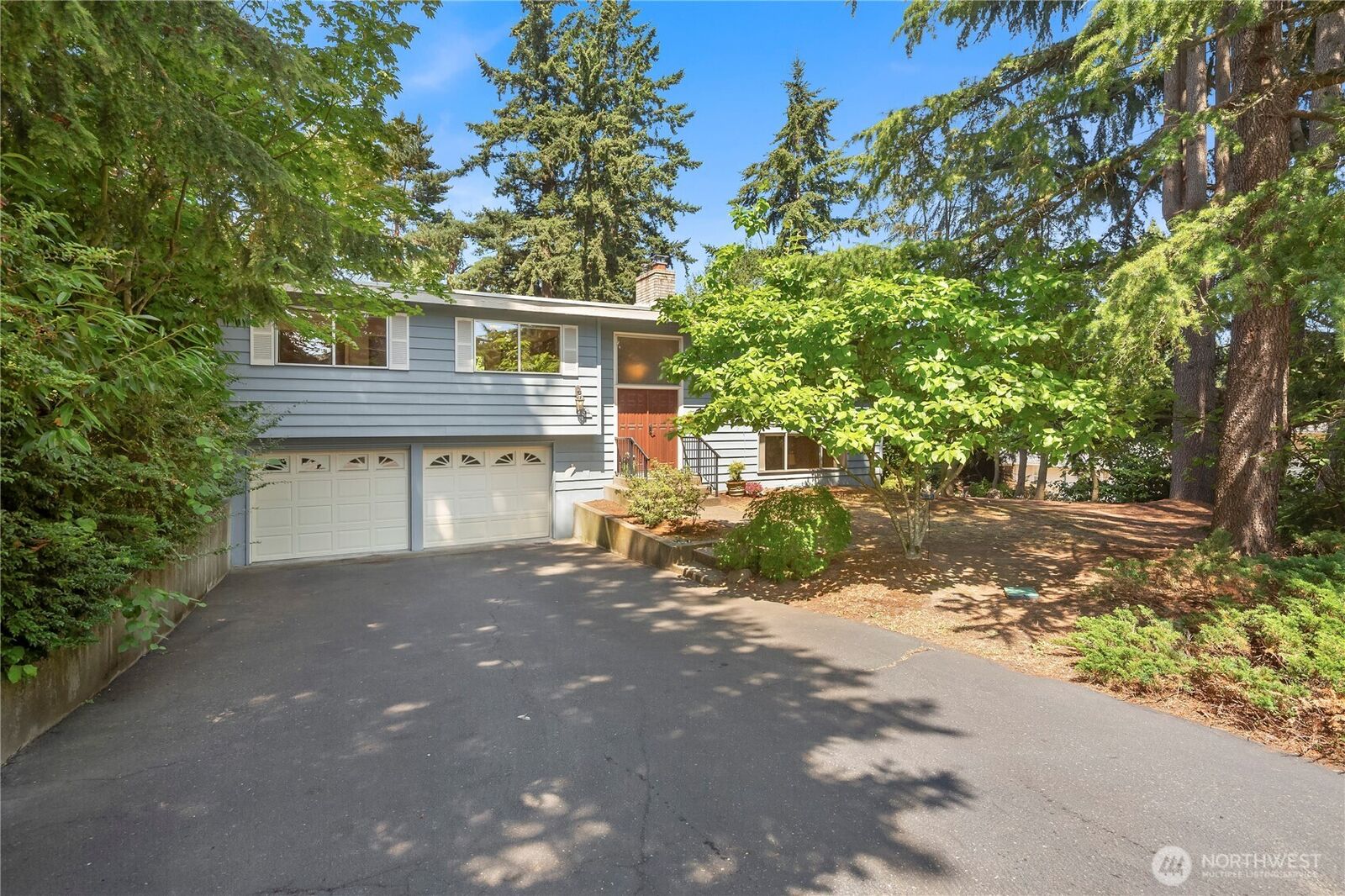 Property Photo:  344 S 183rd Street  WA 98148 