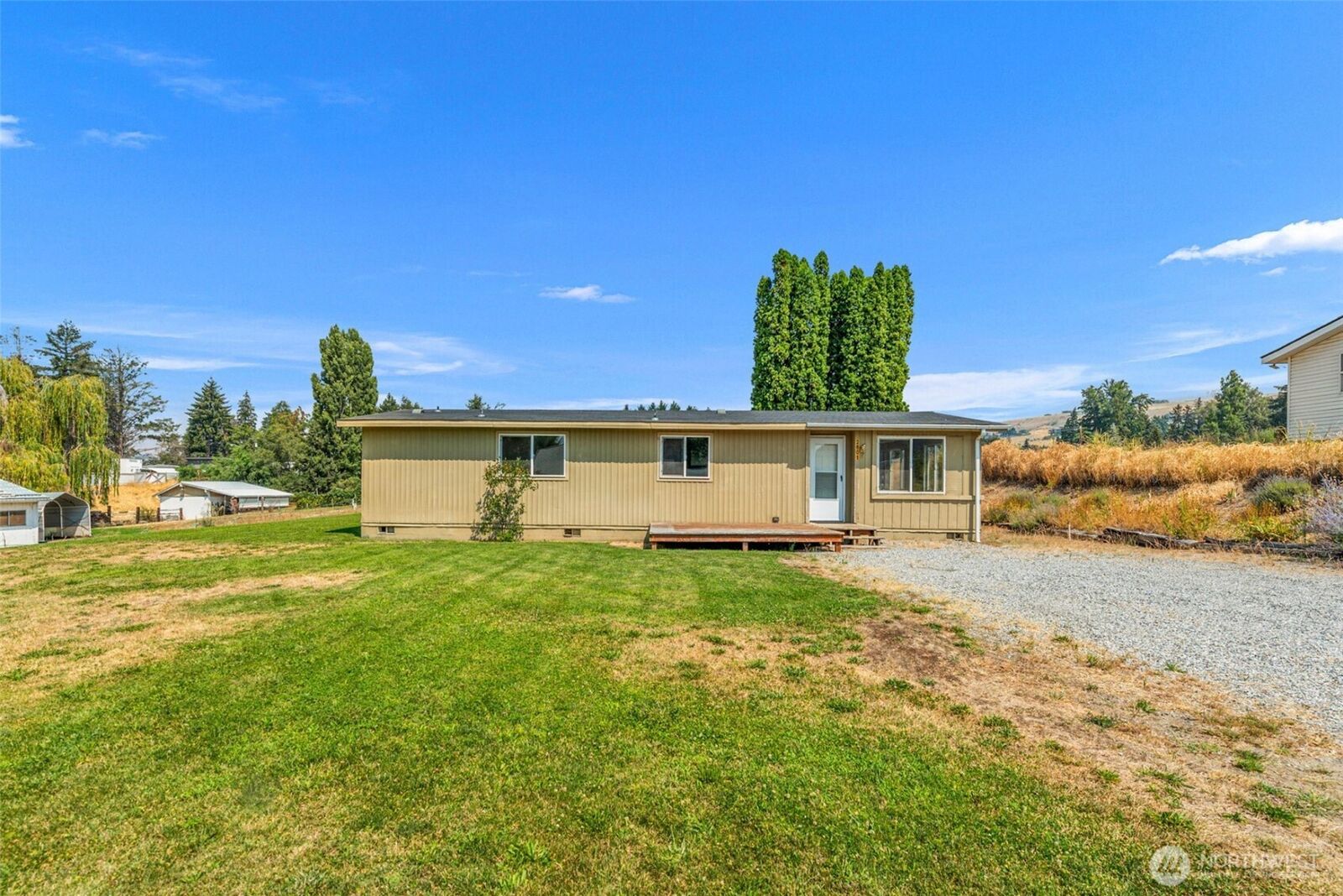Property Photo:  2601 NW Boston Ave  WA 98802 