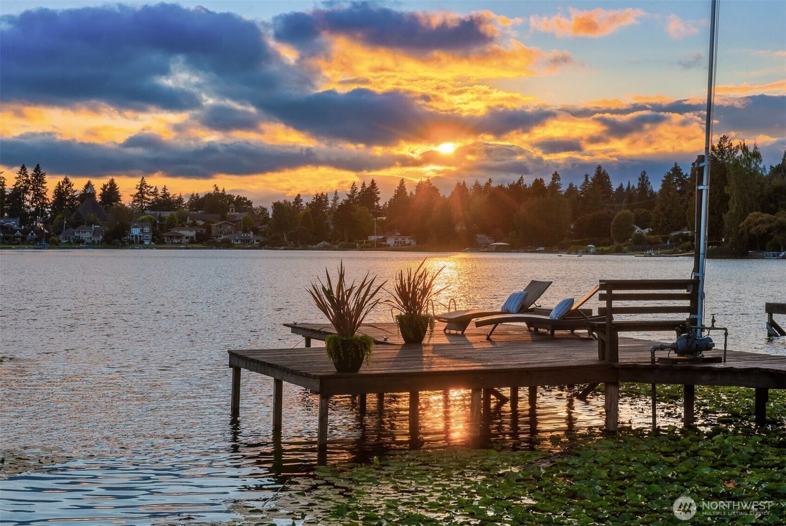 Property Photo:  15413  11th Avenue SW  WA 98166 