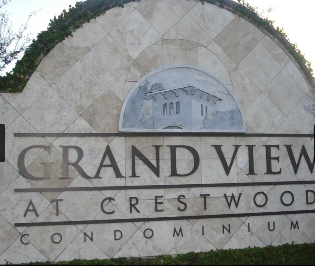 Property Photo:  1200 Crestwood Court S 1206  FL 33411 