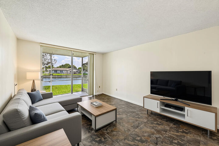 Property Photo:  9150 Lime Bay Boulevard 103  FL 33321 