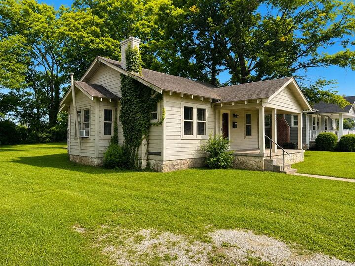Property Photo:  931 E 11th Avenue  KY 42101 