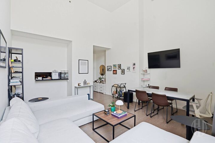 Property Photo:  20 West Street 23J  NY 10004-1200 
