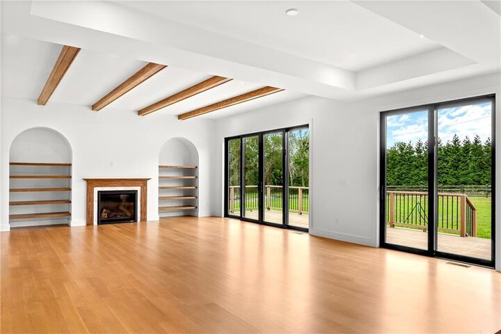 Property Photo:  2 Stone Bridge Drive  RI 02842 