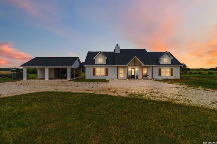Property Photo:  2194 S Ranch Rd 187  TX 78881 