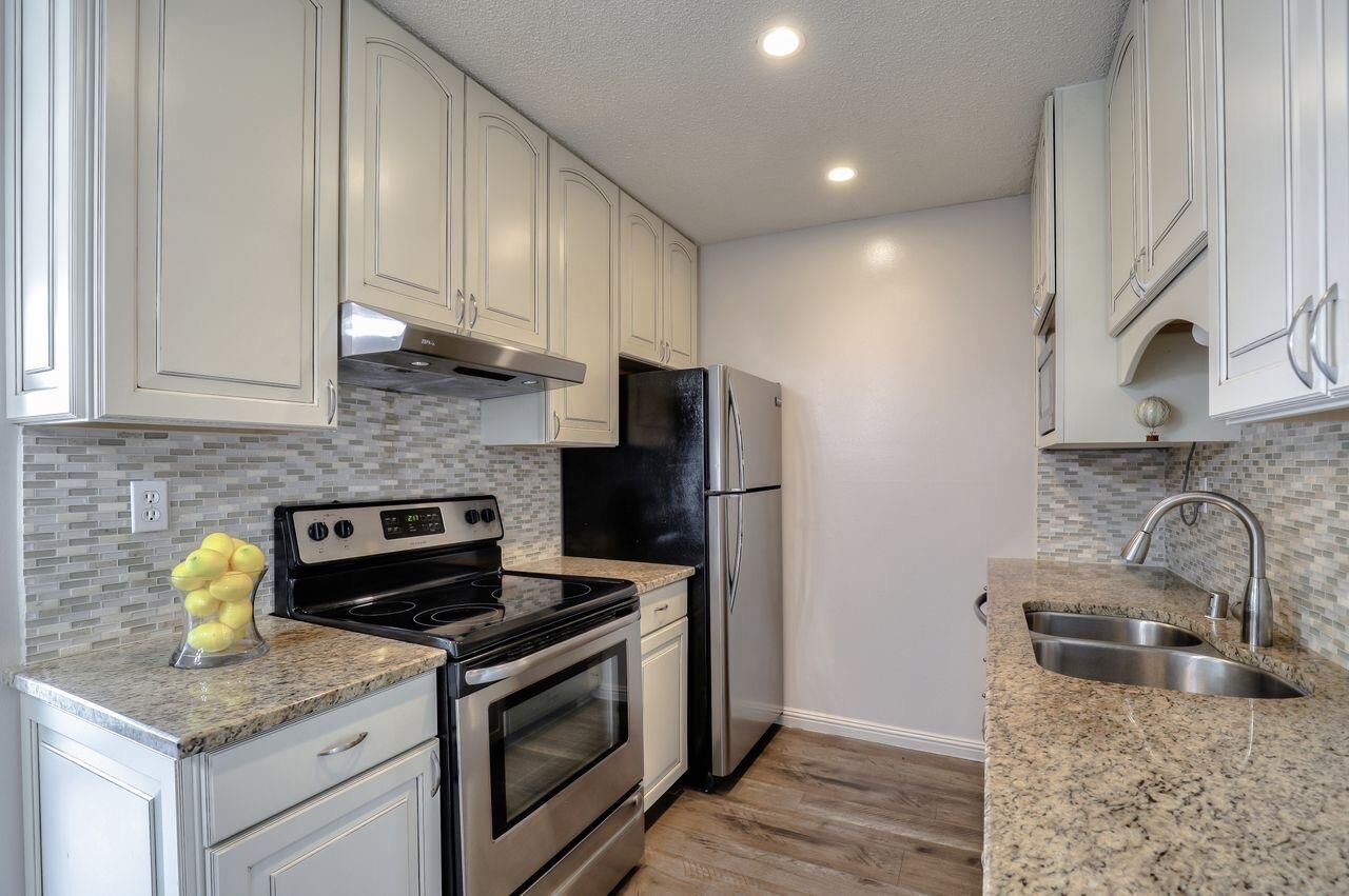 Property Photo: 1681 Alvarado Avenue 10 CA 94597