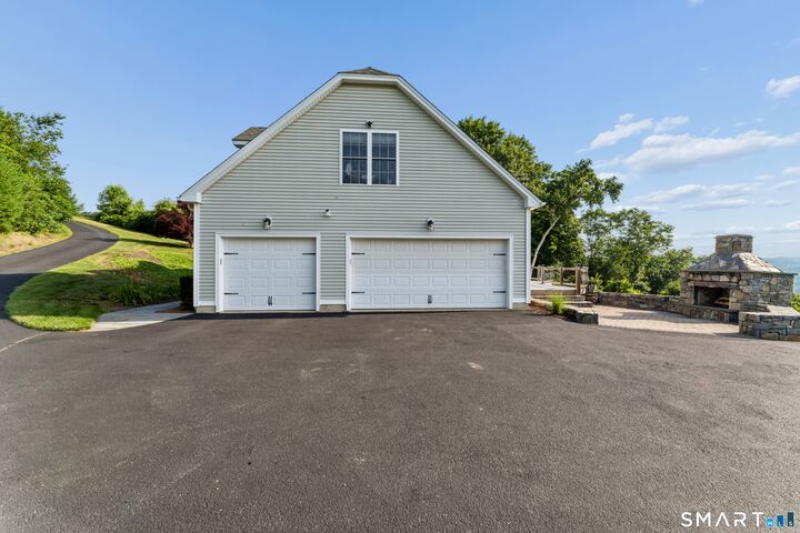 Property Photo:  181 Martha Way  CT 06787 