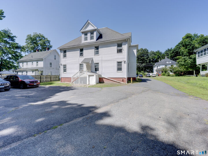 Property Photo: 85-87 Spruce Street CT 06040