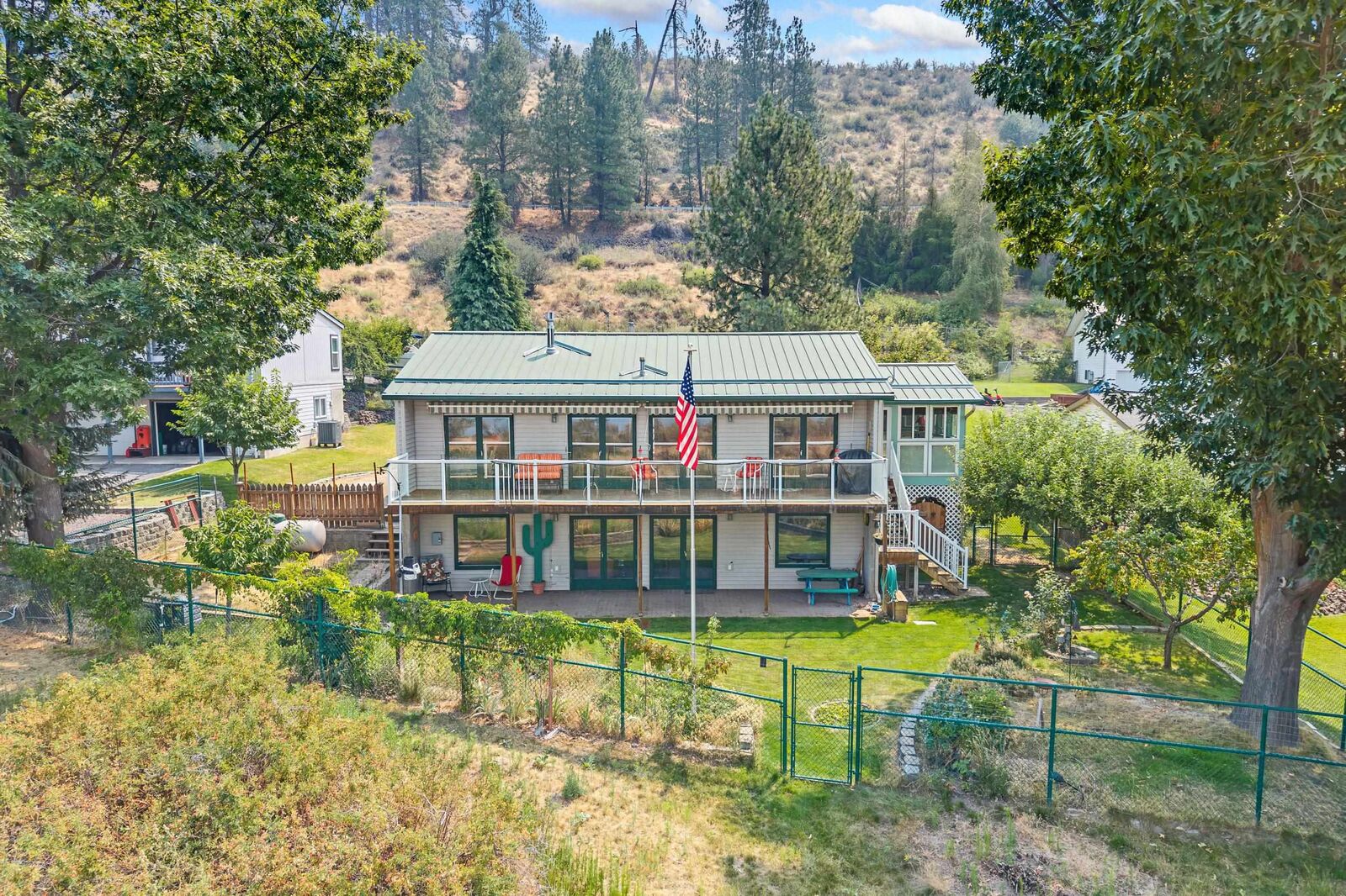 Property Photo:  4130 Friday Bay Ln  WA 99122 