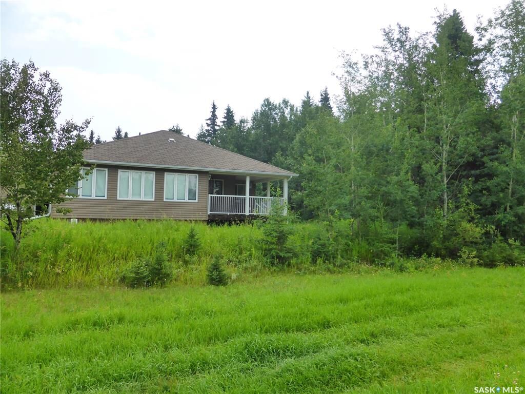 Property Photo: 400 Birch Bay SK S0M 2T0