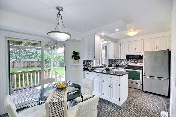 Property Photo: 485 Broadway Street ON N4G 3S8
