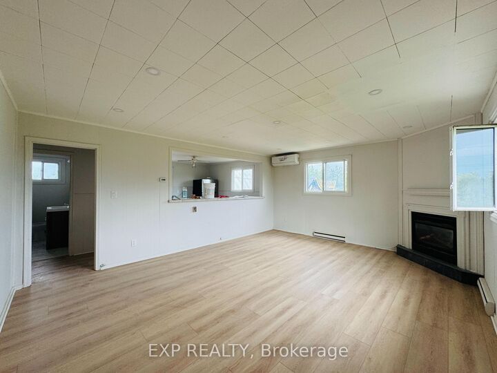 Property Photo: 112 Baseline Road E B ON L1C 1A2