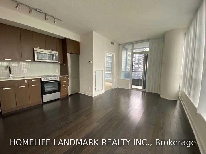 Property Photo:  295 Adelaide Street W 3902  ON M5V 1P7 