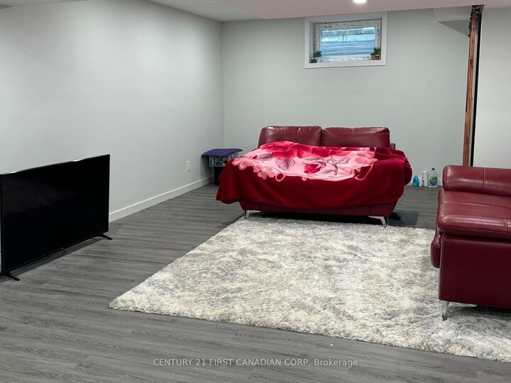 Property Photo:  1961 Cedarpark Drive  ON N5X 0C7 