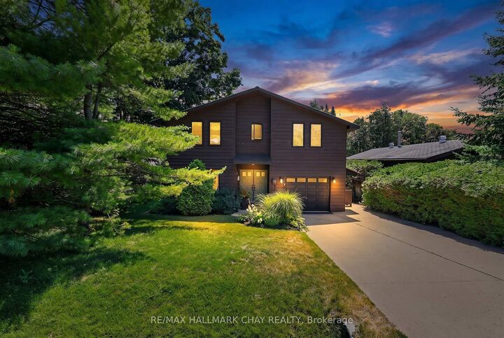 Property Photo: 2289 Lakeshore Road E ON L0L 1T0