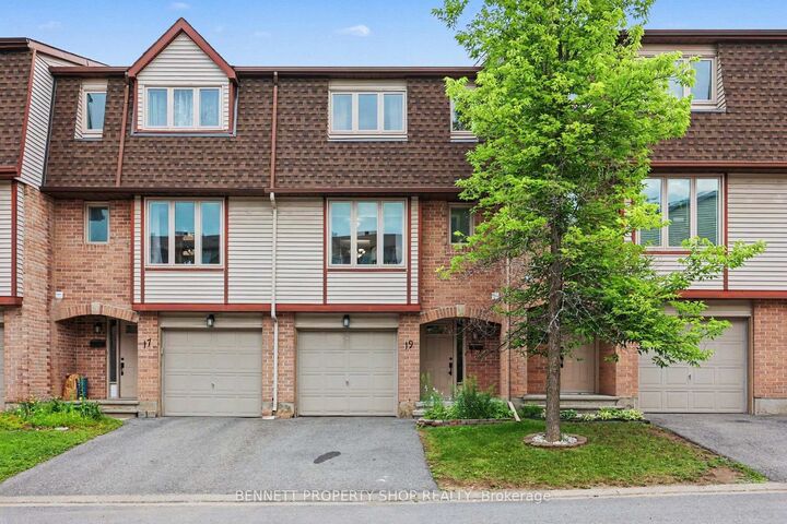 19 Lightfoot Place — photo 1