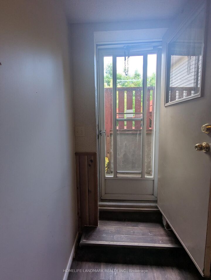 Property Photo:  195 Carter Avenue Lower  ON N2J 3K5 