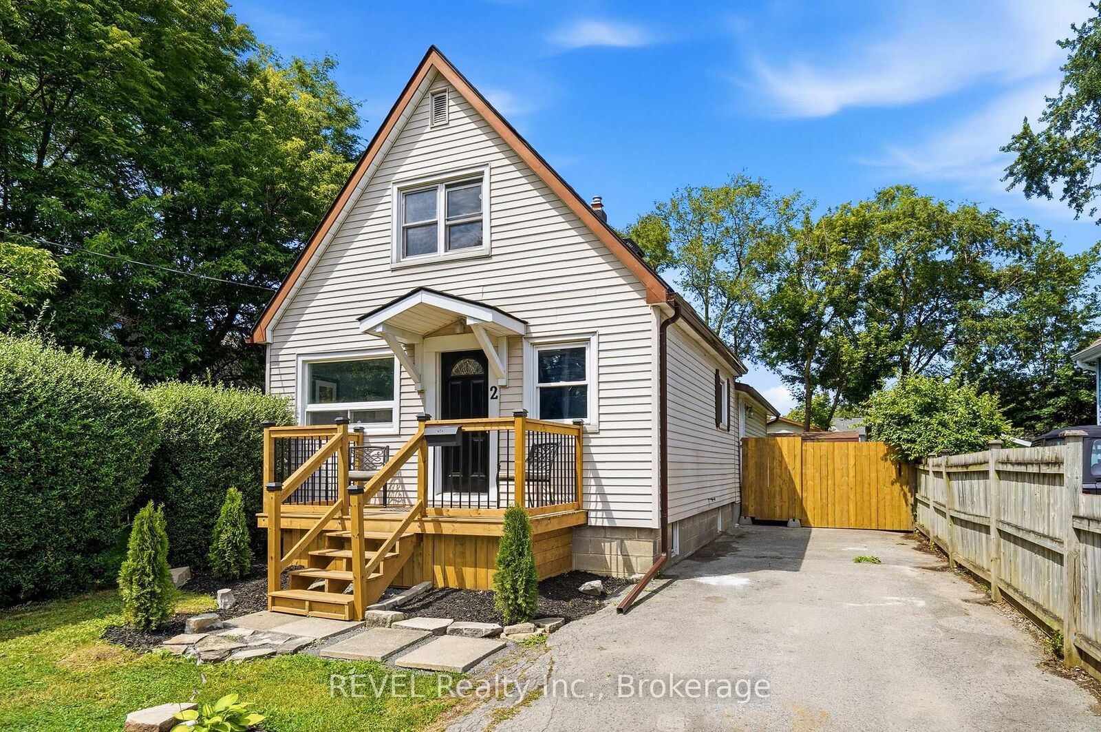 Property Photo: 2 Kent Street ON L2S 1H1
