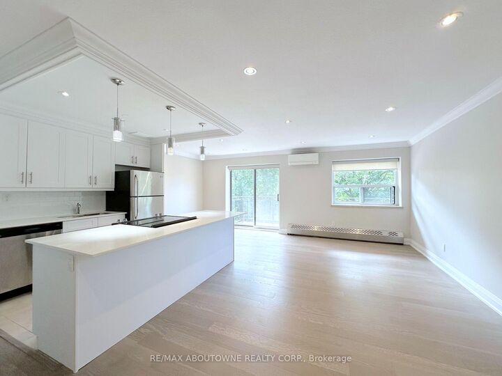 Property Photo:  135 Allan Street 310  ON L6J 3N4 