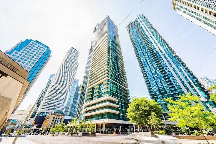 33 Bay Street 4605 — photo 1