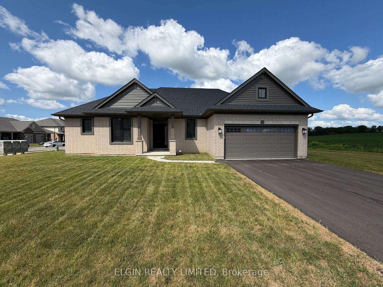 Property Photo: 74 Braun Avenue ON N4G 0K4
