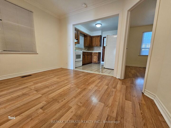 Property Photo: 568 Rogers Avenue 2nd Floor ON M6M 1B6