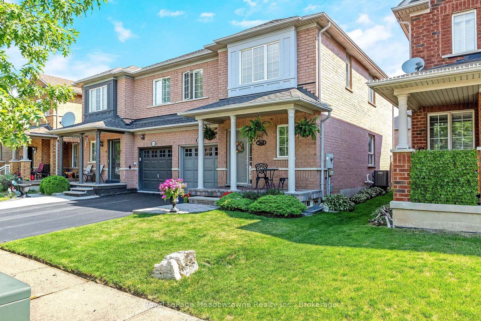 Property Photo: 248 Pettigrew Trail ON L9T 5X7