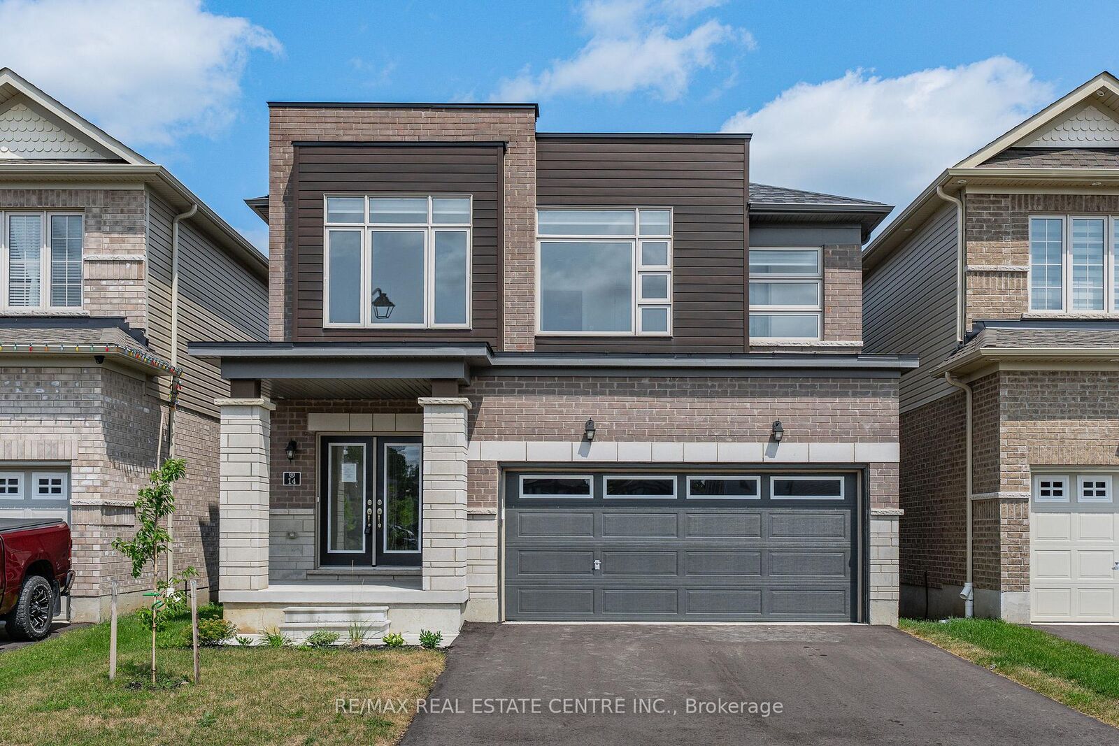Property Photo:  14 Heming Street  ON N3L 0M5 