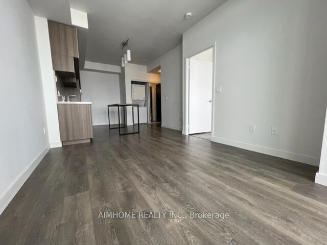 Property Photo:  8 Eglinton Avenue E 3505  ON M4P 0C1 